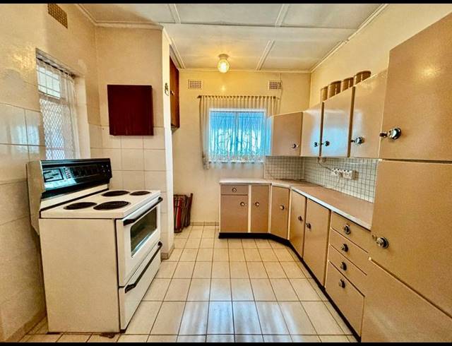 3 BEDROOM HOUSE FOR SALE IN VANDERBIJLPARK CW 1